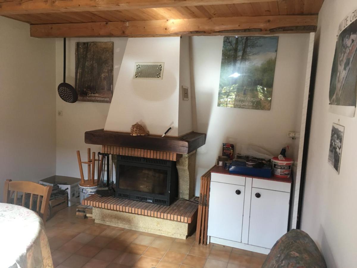 Jolie Petite Maison Dans Hameau En Pleine Nature Taussac-la-Billiere Εξωτερικό φωτογραφία